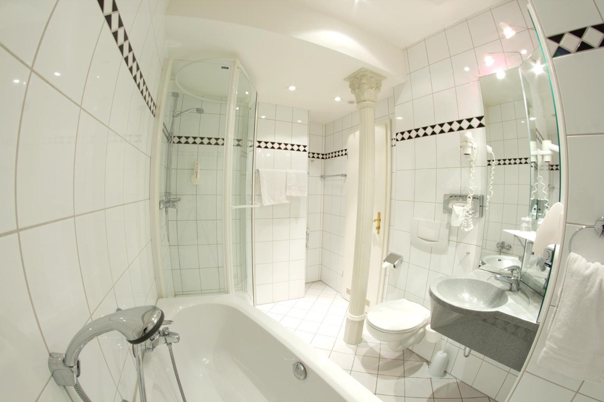 Hotel Krone Hirschberg an der Bergstraße Eksteriør bilde